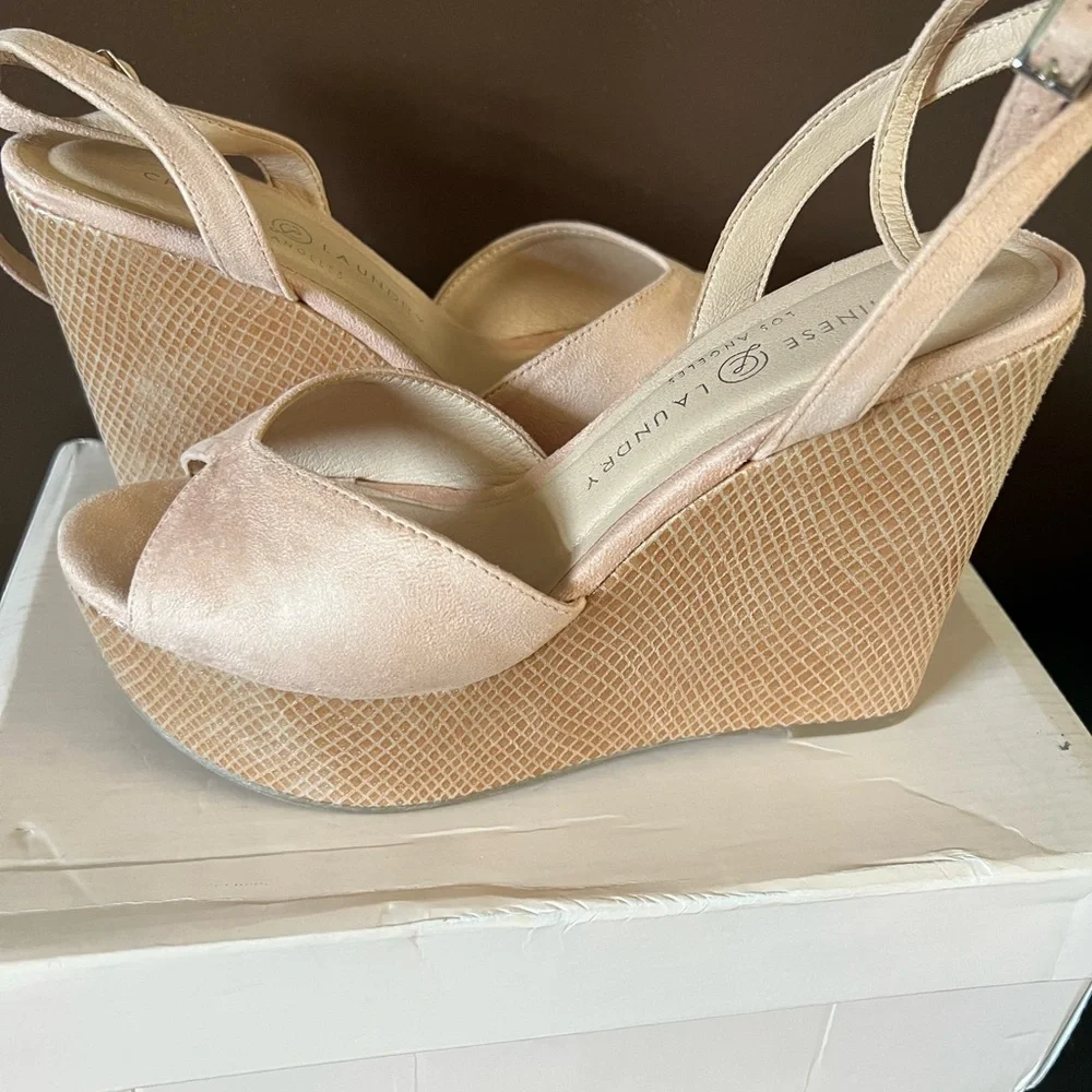 Chinese Laundry Women's Ankle Strap, Platform Wedge Sandal Sz 10M